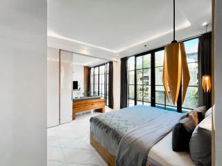 Seminyak Loft 360 By Lensa Hospitality - 9