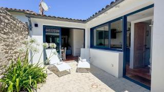 Dans le centre village de Sainte Marie de Ré, charmante location entièrement rénovée - 8