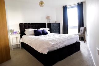 Modern 2-Bed- Parking - Ideal for Contractors & Short Stays - 8