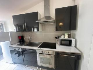 Cosy Appartement climatisé 45 m2 en cœur de ville, proche gare - 1