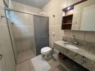 Casa de 03 dormitórios no centro de Bombinhas - 2