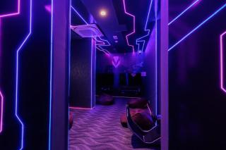 One Bedroom Apartmet - TriZen at 36th Floor - 1