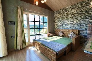 Jolly Retreat - 4