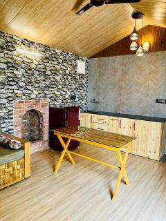 Jolly Retreat - 3