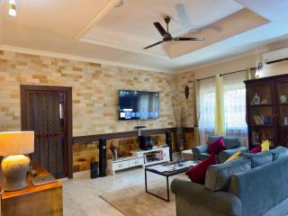 Peaceful Garden Cottage - 0