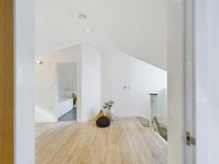 Coach House - Farm stay - 8
