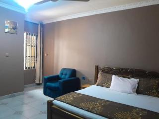 Martina's Executive Lodge - 6