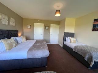 Syster Properties Stunning Apartment for Contractors and families - 7