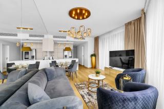 Skypark's Luxury Suite II with Prime View - 1