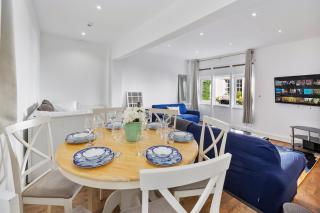 Modern Spacious 2 Bedroom House in Central London - 7