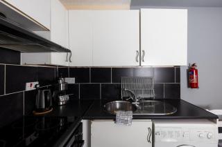 Lovely Apartment by Meadows 6 - 4