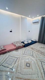 1st Floor fully furnished flat is available in Karbala - 9