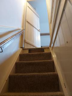 Restful room in riverside spot - 3