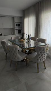 Luxury Apartment with Terrace - 8