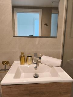 Luxury Apartment with Terrace - 3