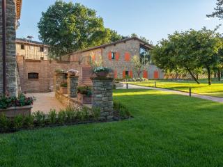 Borgo Cadonega - Viano - 2
