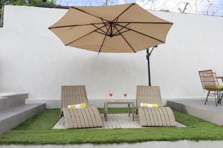 Eshae Living - 1 BR with breakfast & private pool - 2