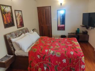 Habba Kadal Kashmiri Heritage Hotel & Hub - 8