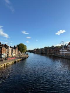 York Superb location 3 storey house free parking - York - 1