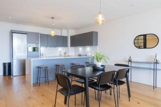 Luxury 2 Bed in Sea Point -2 mins from Promenade - 6