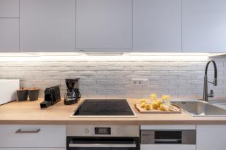 Family-Friendly Thisseio Retreat Near Acropolis - 6