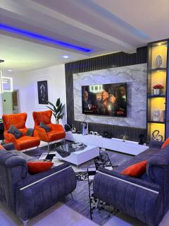 SGI Apartment Modern Living! - 9