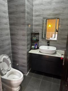 SGI Apartment Modern Living! - 7