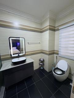 SGI Apartment Modern Living! - 6