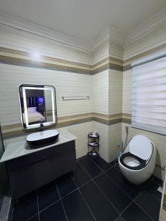 SGI Apartment Modern Living! - 5