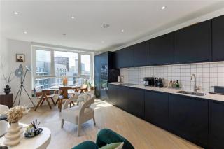 Luxury, Modern, & Artsy Apartment by Canary Wharf - 4