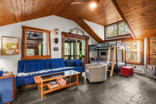 Hot Tub Fire Pit Grill Sleeping Porch & More - 3