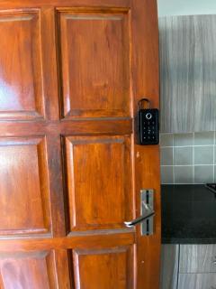 Yanaz Place - 4