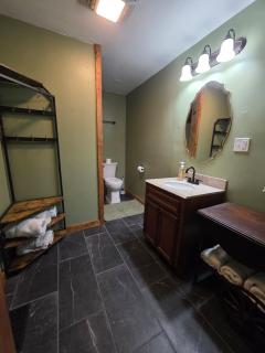 The Green Duck Lodge at Fort Landing in Alligator - 3