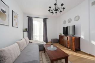 Bright Apartment in Muranów Close to the Old Town by Noclegi Renters - 6