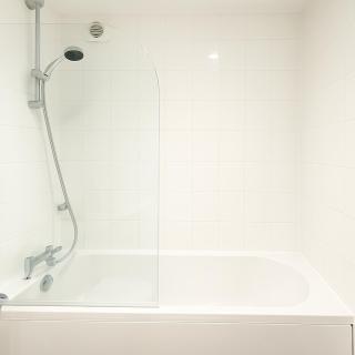 Modern 3BR 3BA Watford Home, For Contractors & Families, Close to Warner Bros, Free Parking, Sleeps 6 - 6
