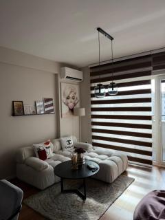 Cozy Apartment - 0