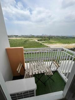 2 bedroom modern unit - 4