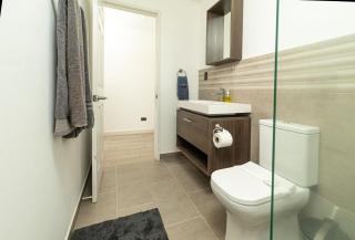 Private 3-Bedroom, 35-Bathroom Home With Amazing Ocean-Views In Playa Grande - 3