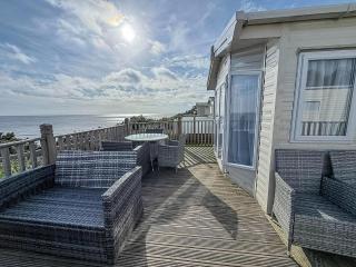 6 Berth Caravan With Stunning Sea Views And Decking To Relax On, Ref 32048Az - 2