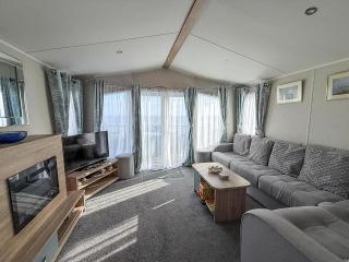 6 Berth Caravan With Stunning Sea Views And Decking To Relax On, Ref 32048Az - 1