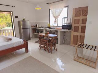 Anne Hillside Apartment - 5