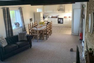 4 Bed - Historic Inn & Cider Pub - Free Parking - 7