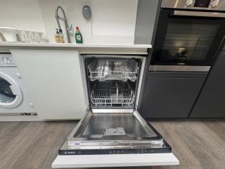 2BR Flat in Prime Location - 1