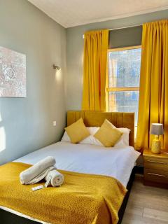 Lovely Apartment by Meadows 5 - 3