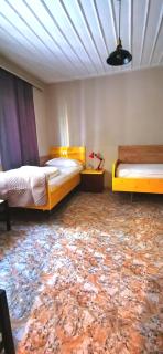 Villa 81 Hostel - 1