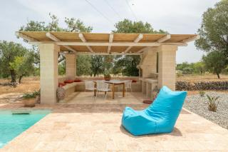 Villa With Pool Among Ostuni Olive Trees - 9