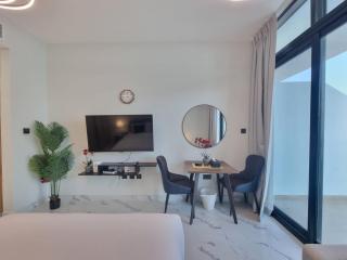 Snug Studio Near Cleveland Clinic & Downtown - 4