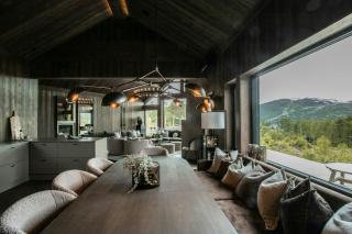 Modern Mountain Cabin With Views In Hovden - 8