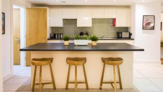 Liverpool Gem, Spacious 2BR Apt, Sleeps 8 - 4