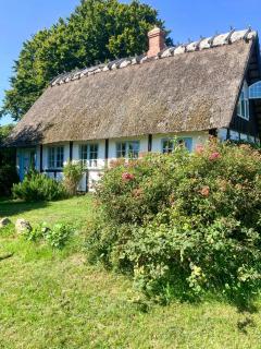 Charming Holiday Home From 1870 On Fejø - Vesterby - 0